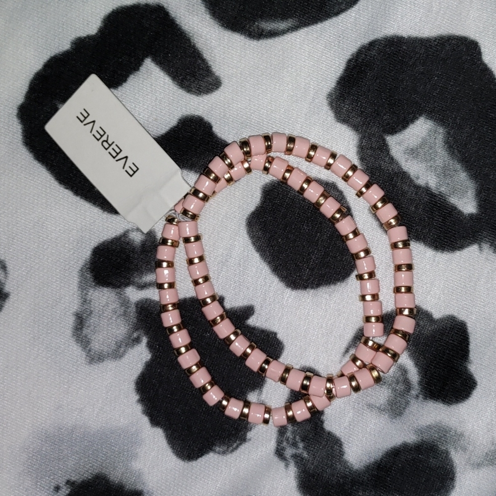 Evereve Harper beaded stretch bracelet s! Pink and gold! OSFA